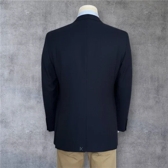 LANDS END Mans Navy Blazer Sport Coat Two Button Jacket 42R WOOL Suits